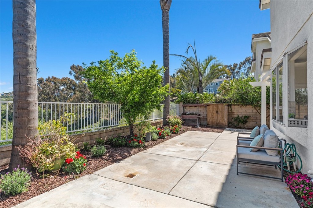 24882 Summerwind Dana Point, CA 92629 - Photo 22 of 31 a garden view with a seating space