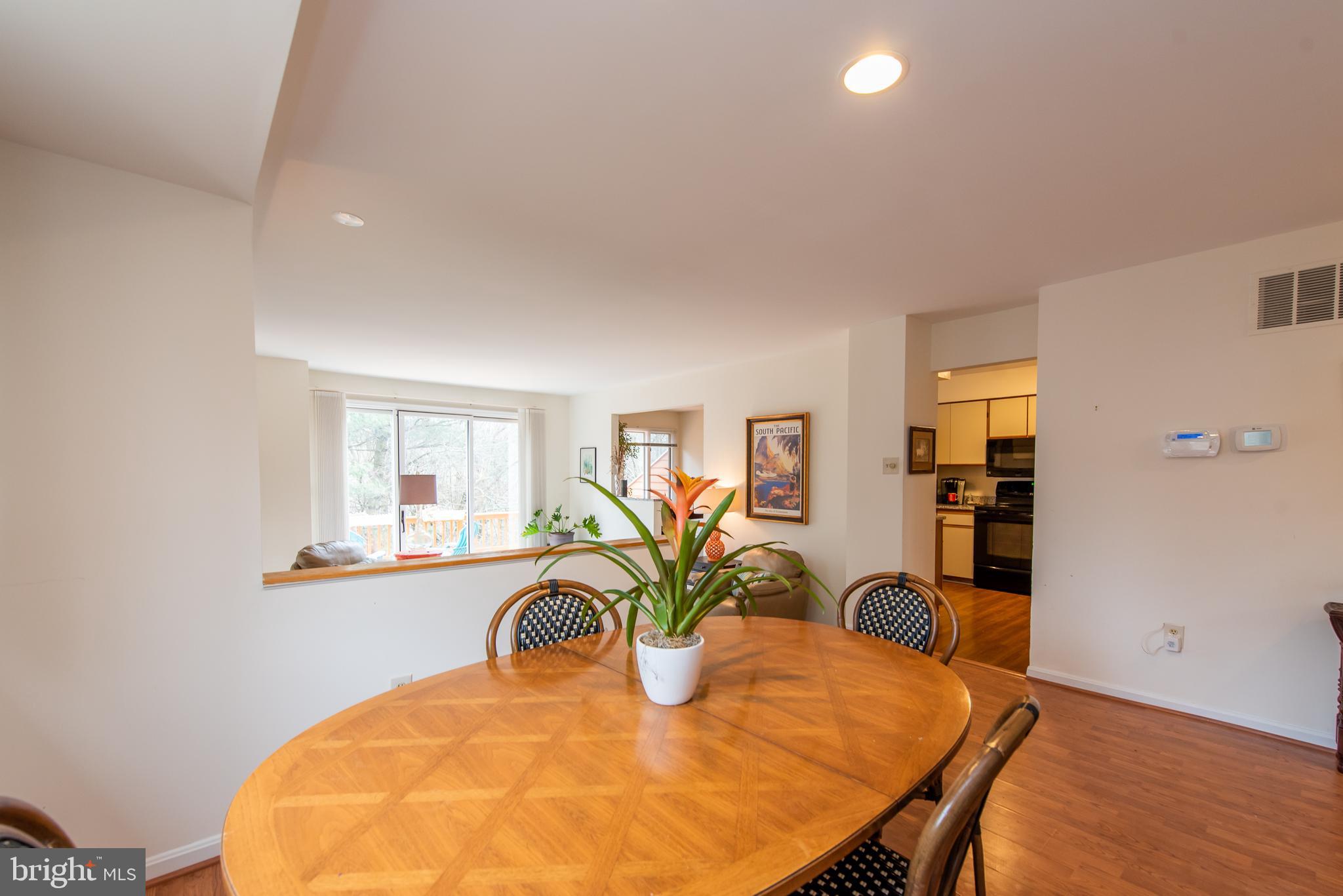 5107 Columbia Road, Unit 1422 Columbia, MD 21044 - Photo 17 of 42 Dining Room