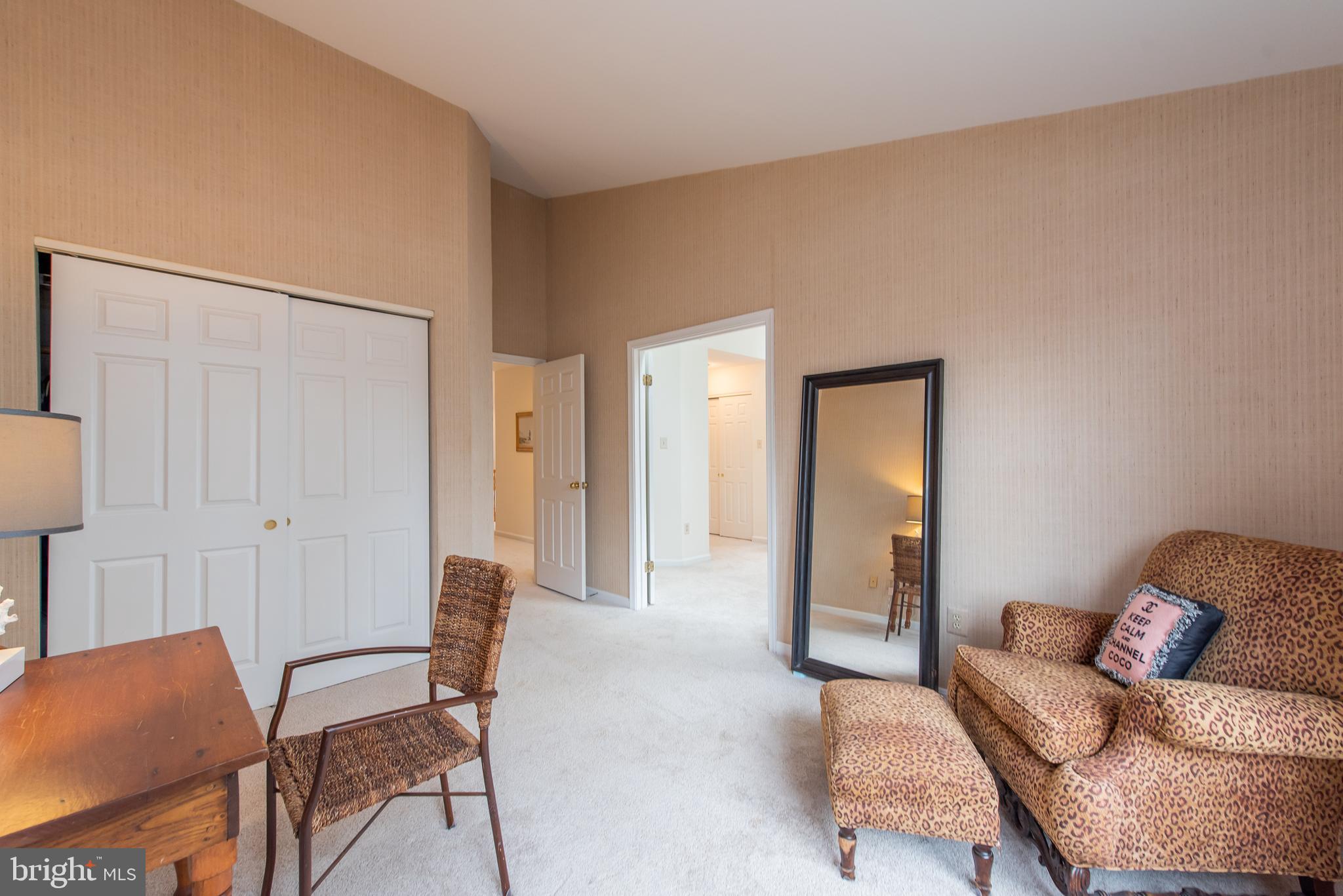 5107 Columbia Road, Unit 1422 Columbia, MD 21044 - Photo 23 of 42 Family Room