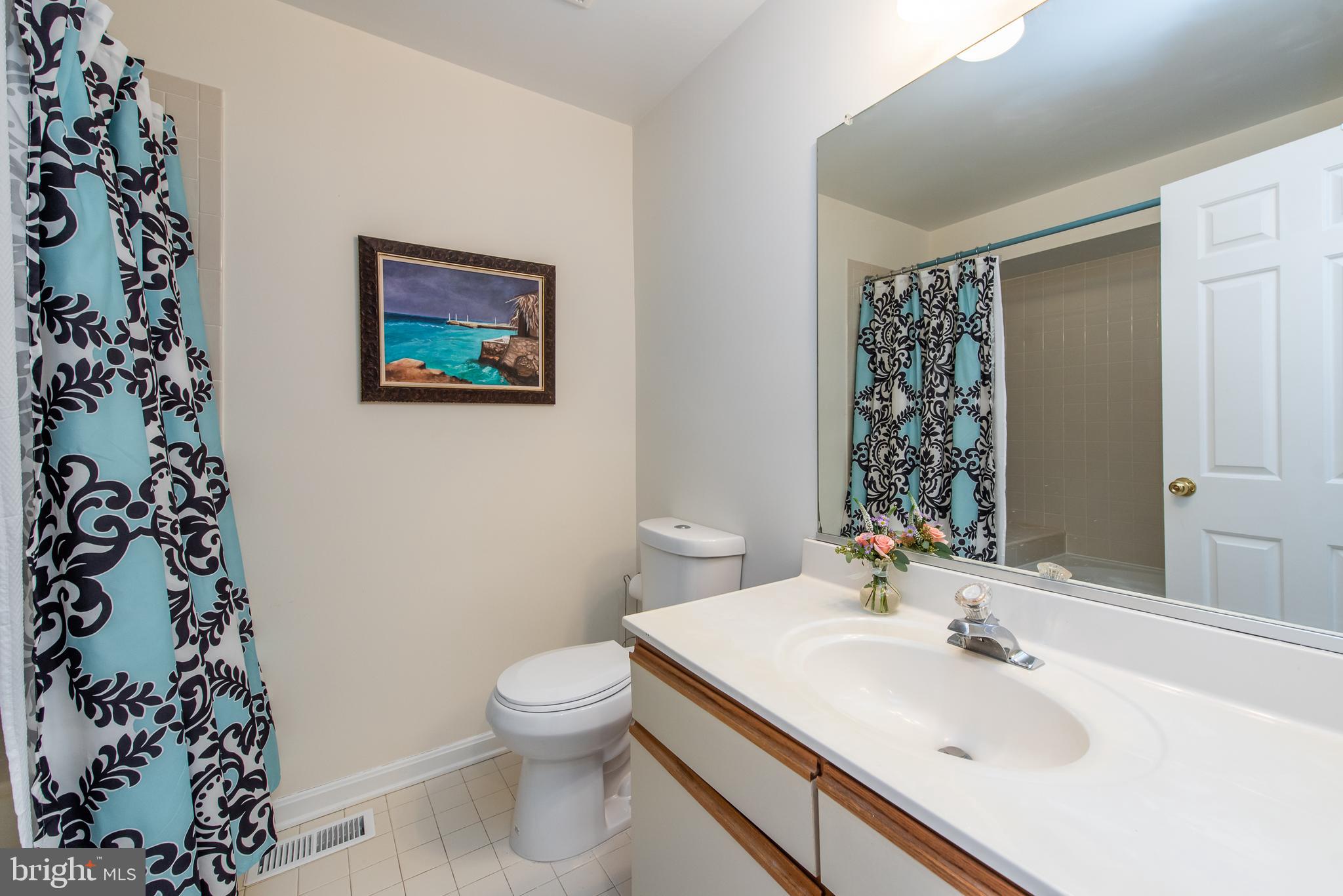 5107 Columbia Road, Unit 1422 Columbia, MD 21044 - Photo 37 of 42 Bathroom