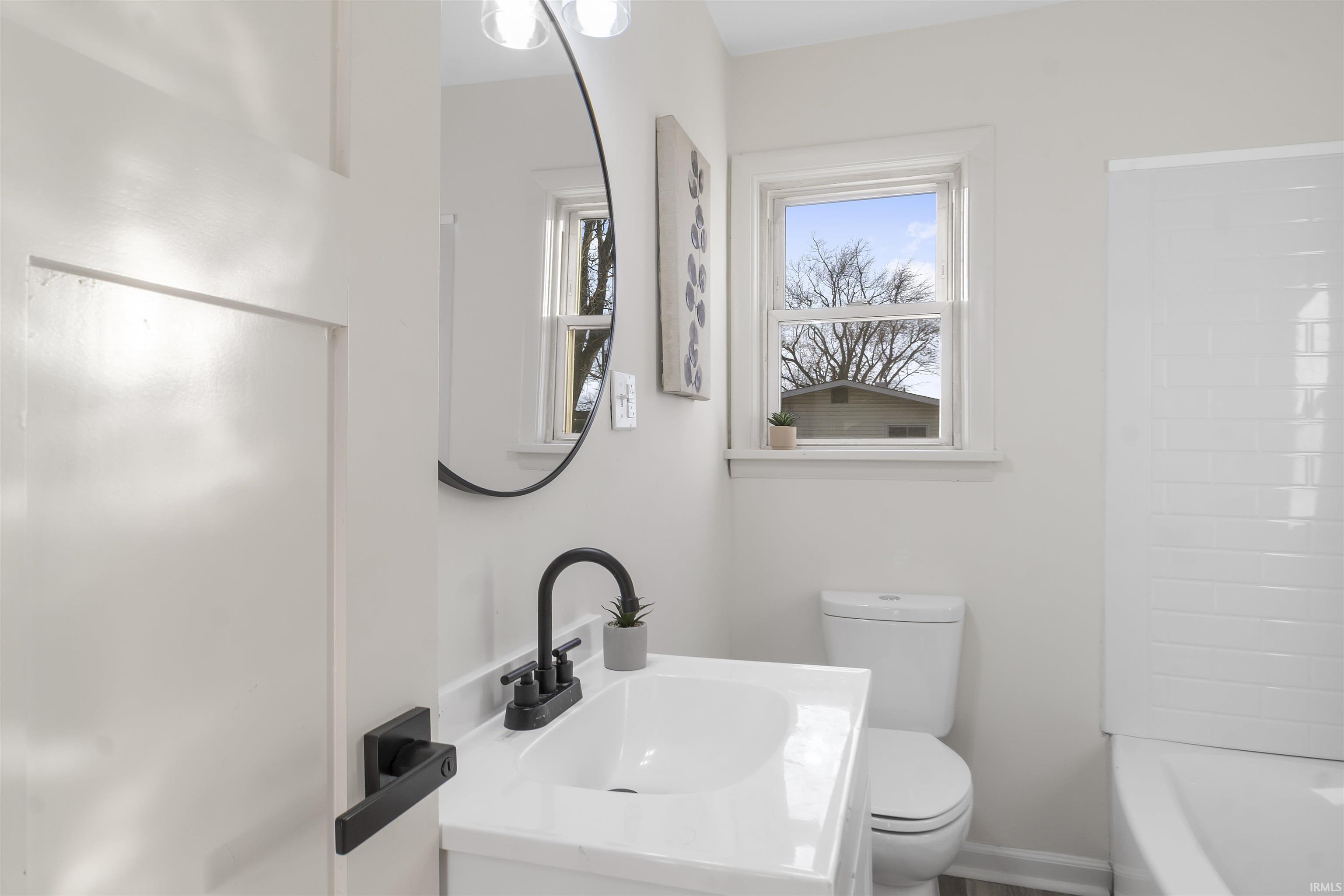 156 West Markle Road Huntington, IN 46750 - Photo 10 of 19 Gallery Image 10