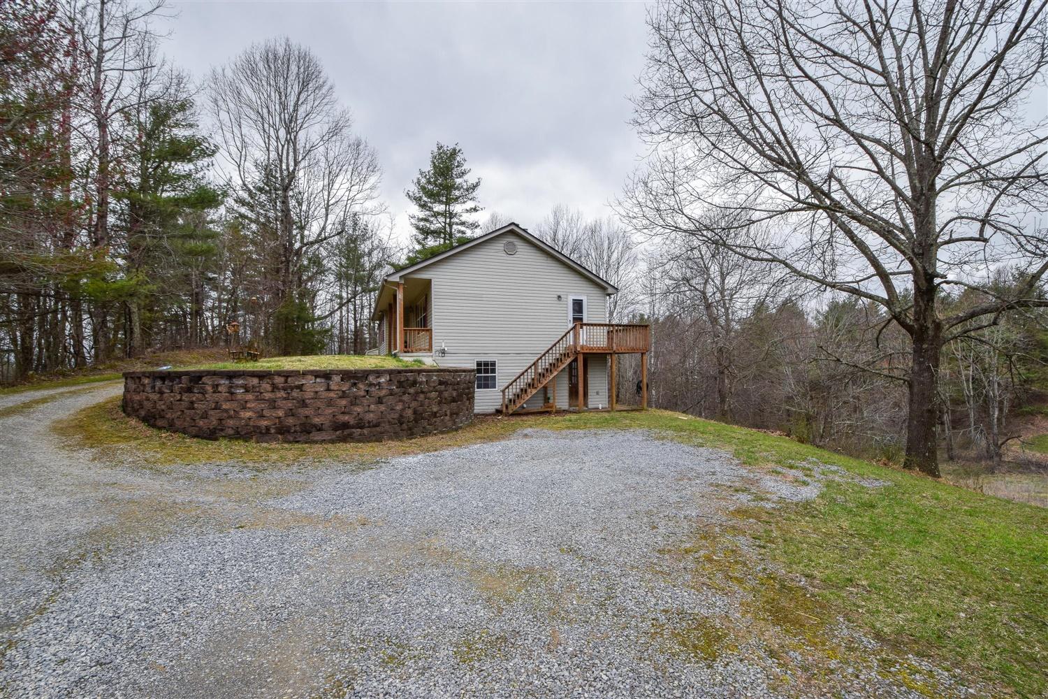 10571 Ivy Ridge Road Bent Mountain, VA 24059 - Photo 22 of 32 22-Photo-22