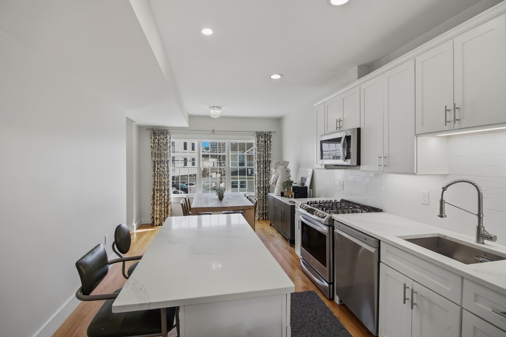 10 Berkley Road, Unit A Hull, MA 02045 - Photo 7 of 25