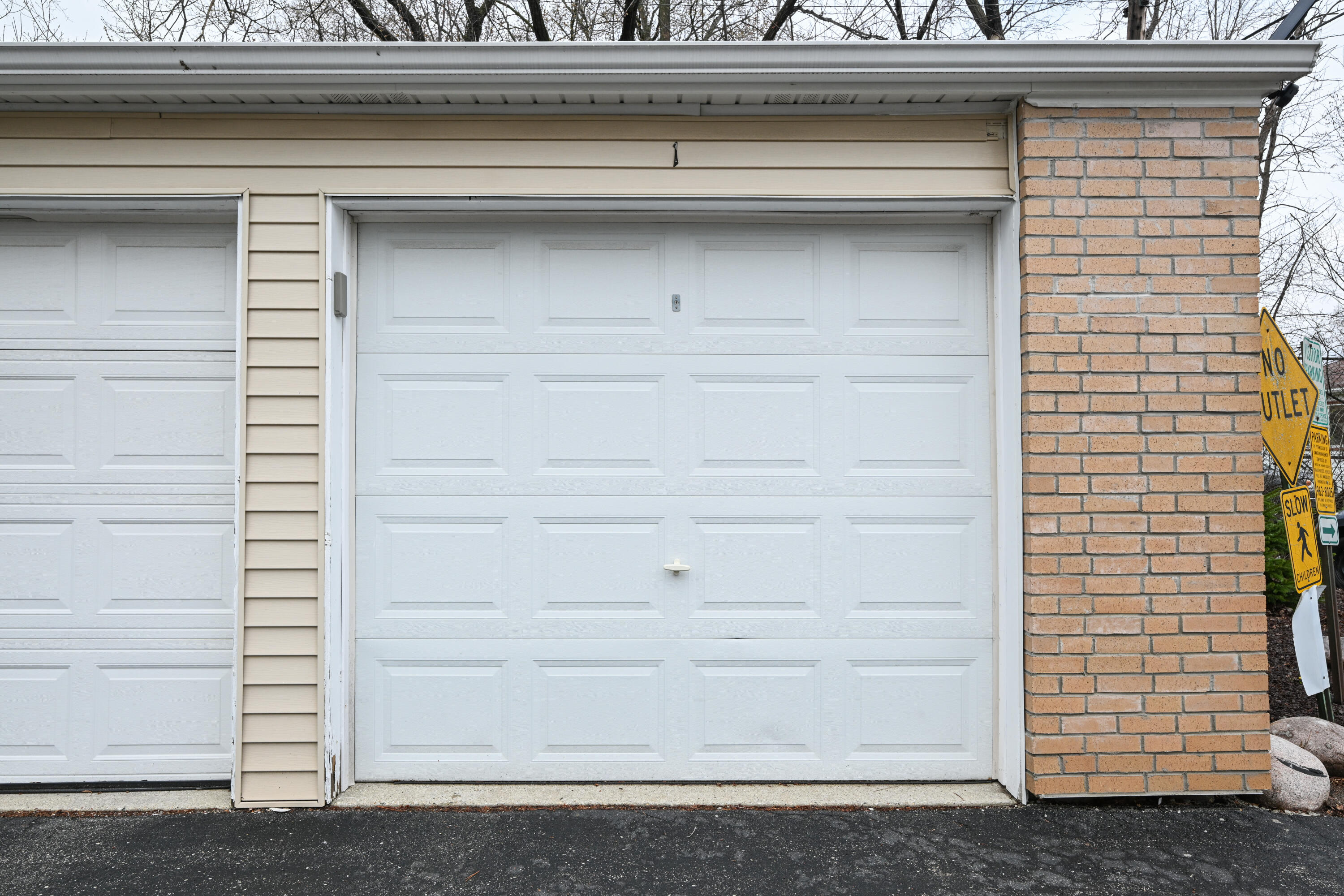 12765 West Hampton Avenue, Unit 207 Butler, WI 53007 - Photo 30 of 36 Photo (35)