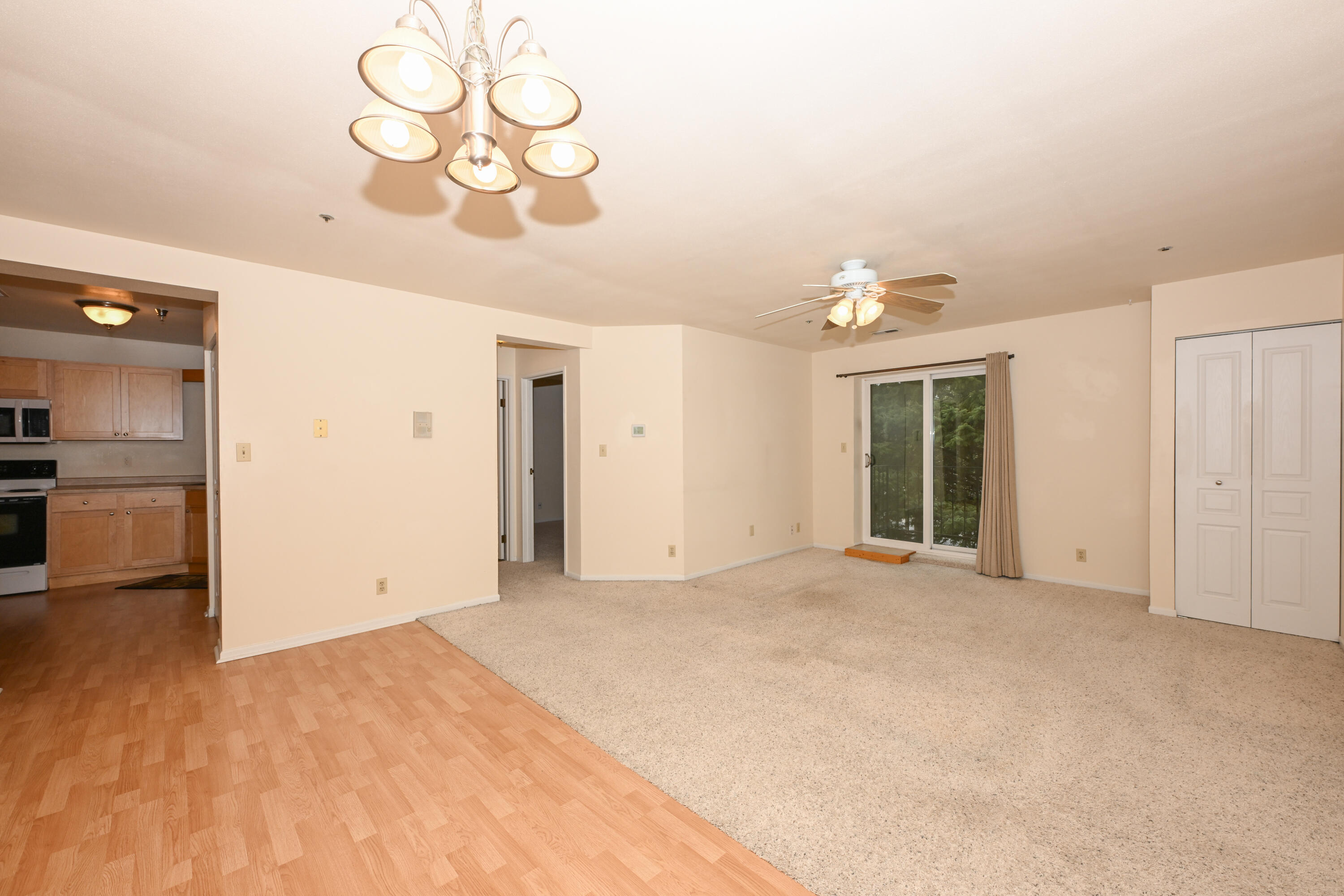 12765 West Hampton Avenue, Unit 207 Butler, WI 53007 - Photo 5 of 36 Photo (10)