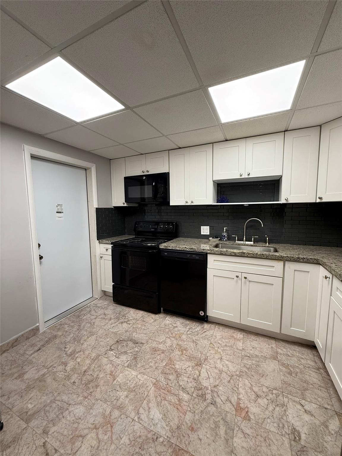 2601 South Course Drive, Unit 104 Pompano Beach, FL 33069 - Photo 5 of 33 Photo 5