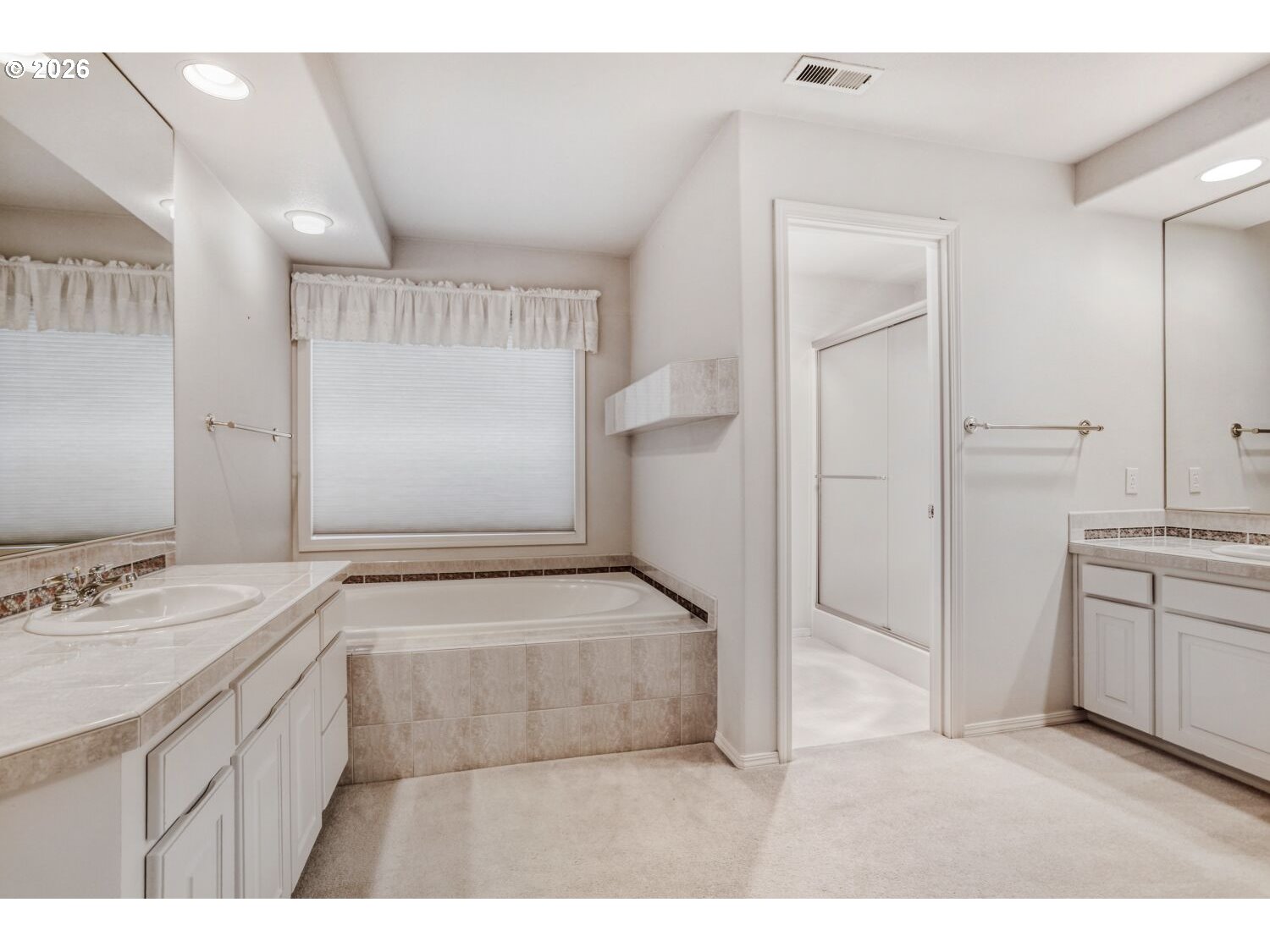 12435 Southwest 158th Avenue Beaverton, OR 97007 - Photo 25 of 39 Owner's Suite Bathroom