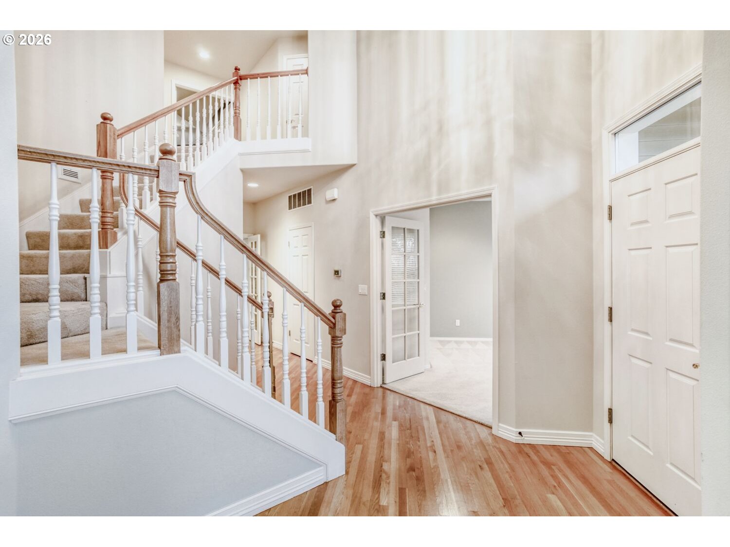 12435 Southwest 158th Avenue Beaverton, OR 97007 - Photo 4 of 39 Entrance/Foyer