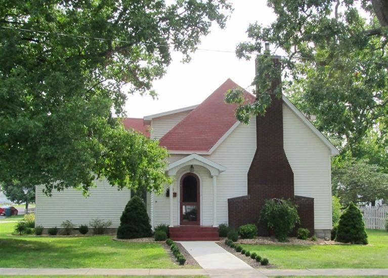 923 7th Street Monett, MO 65708 - Photo 1 of 1 Primary Photo