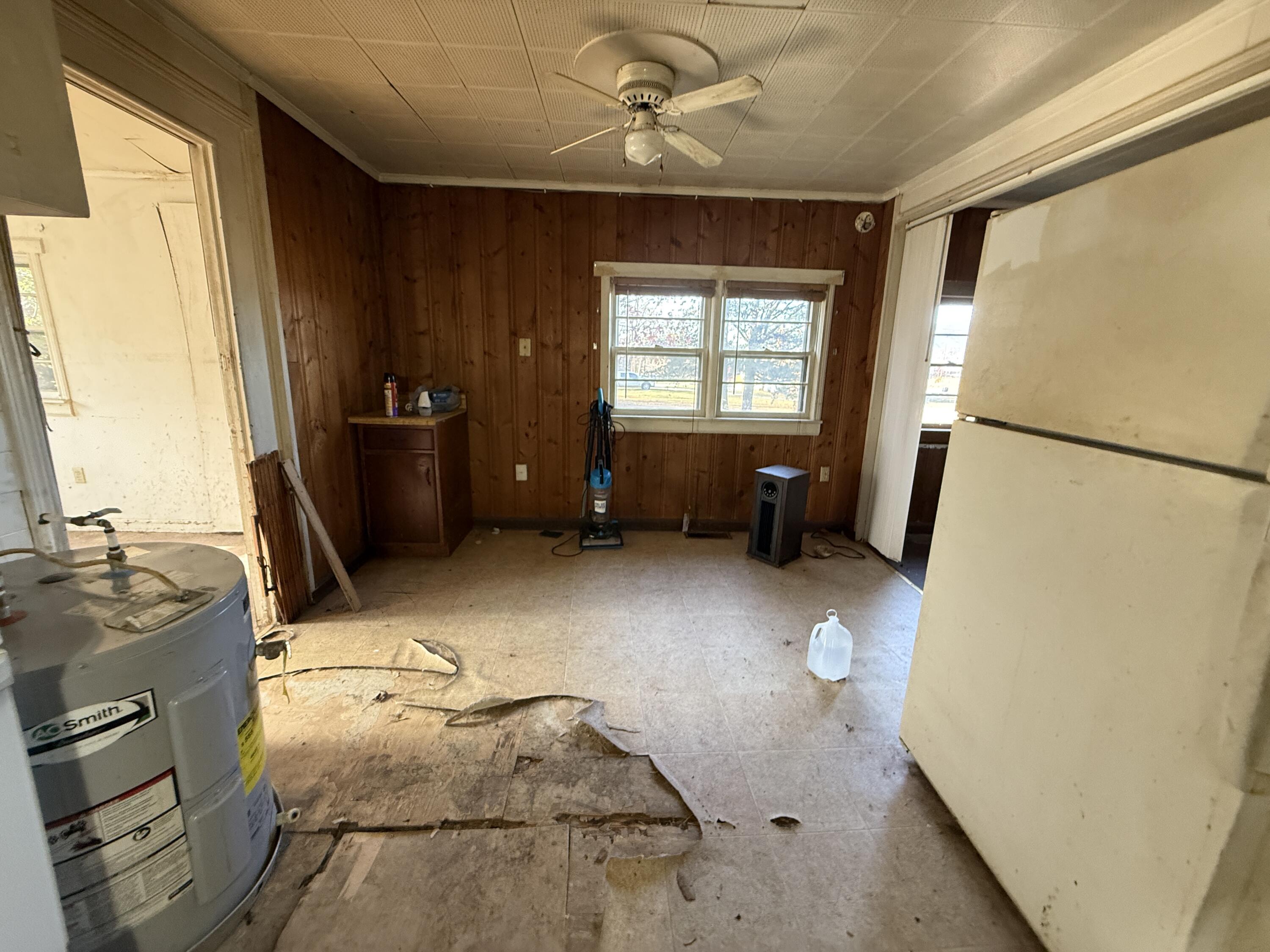 7212 Wood Haven Road Roanoke, VA 24019 - Photo 14 of 39 a view of living room