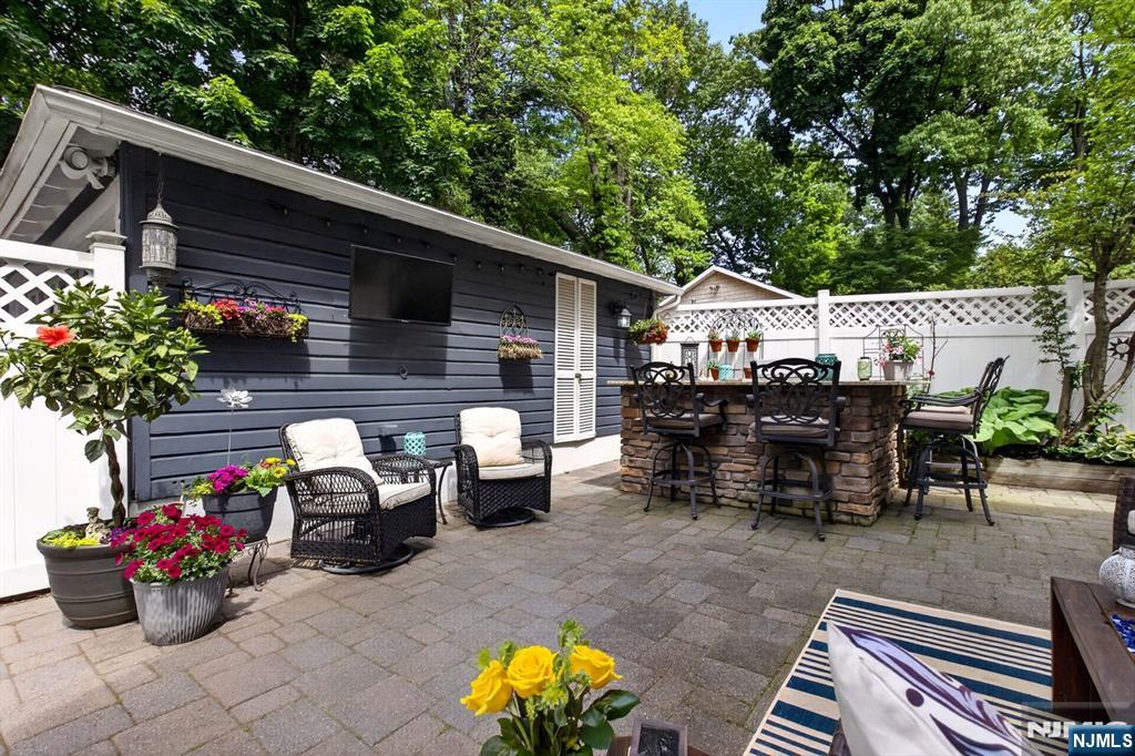 158 Vreeland Avenue Rutherford, NJ 07070 - Photo 30 of 34