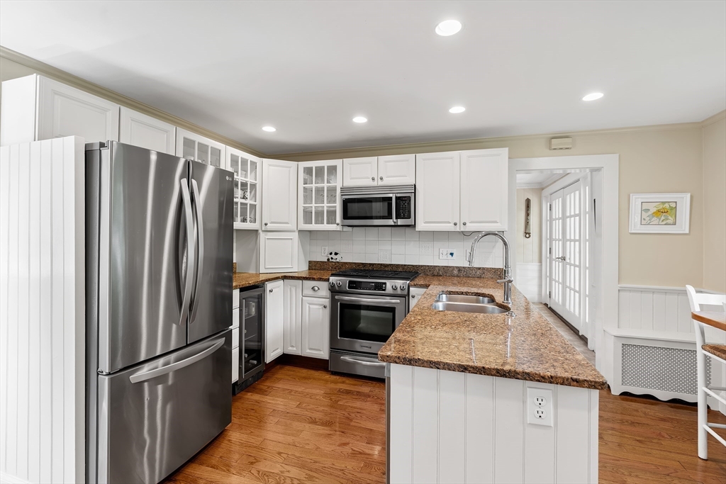 11 Concord Road Wayland, MA 01778 - Photo 7 of 35