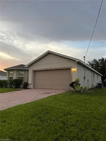 $2,000 | 2802 40th Street Southwest, Lehigh Acres, FL 33976