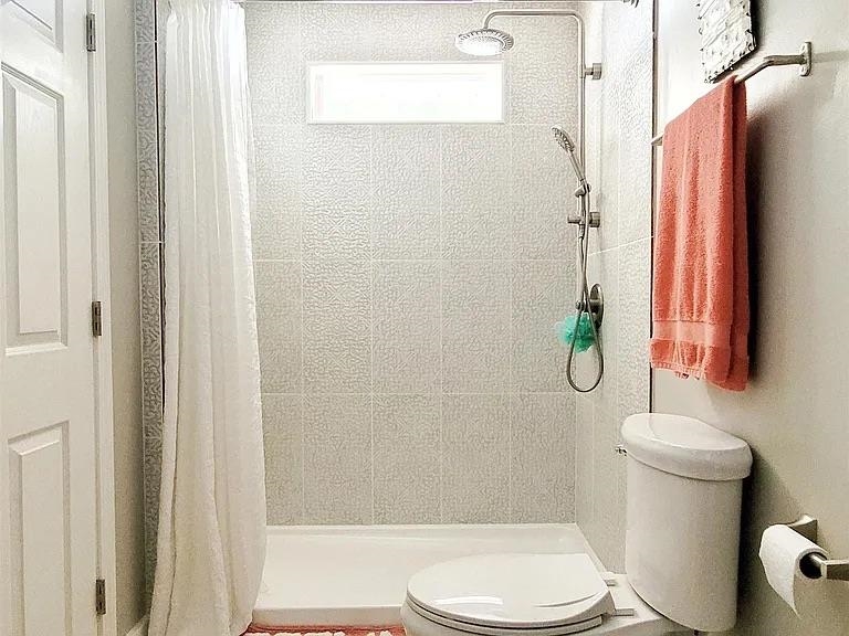 5255 Pine Road Orange Beach, AL 36561 - Photo 24 of 35 Bathroom