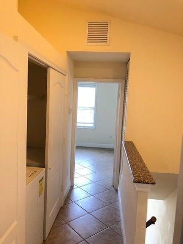 4907 Springfield Street Lake Worth, FL 33463 - Photo 7 of 10 20190909200128036972000000-o