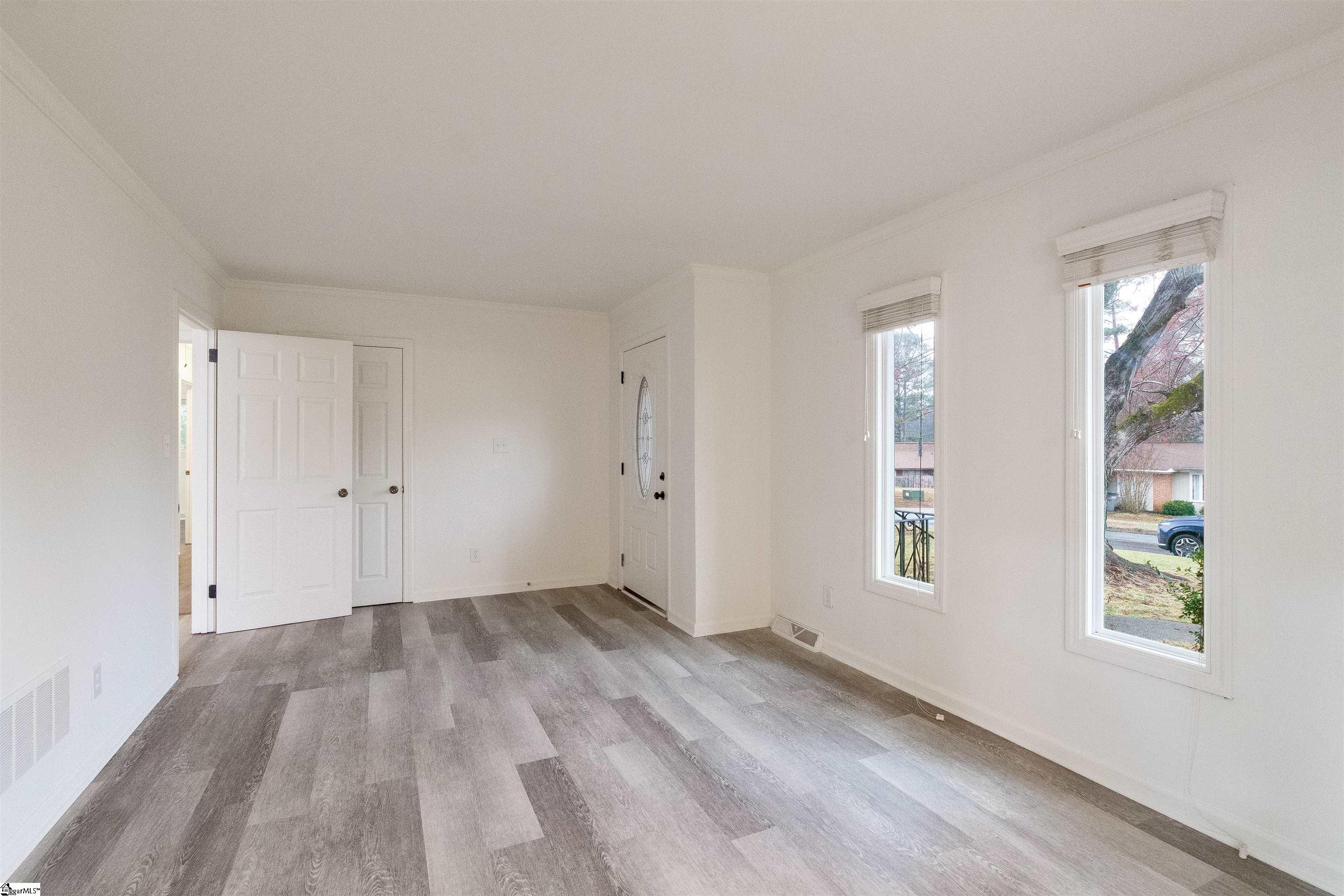5 Wetherill Road Greenville, SC 29615 - Photo 5 of 25 Gallery Image 5