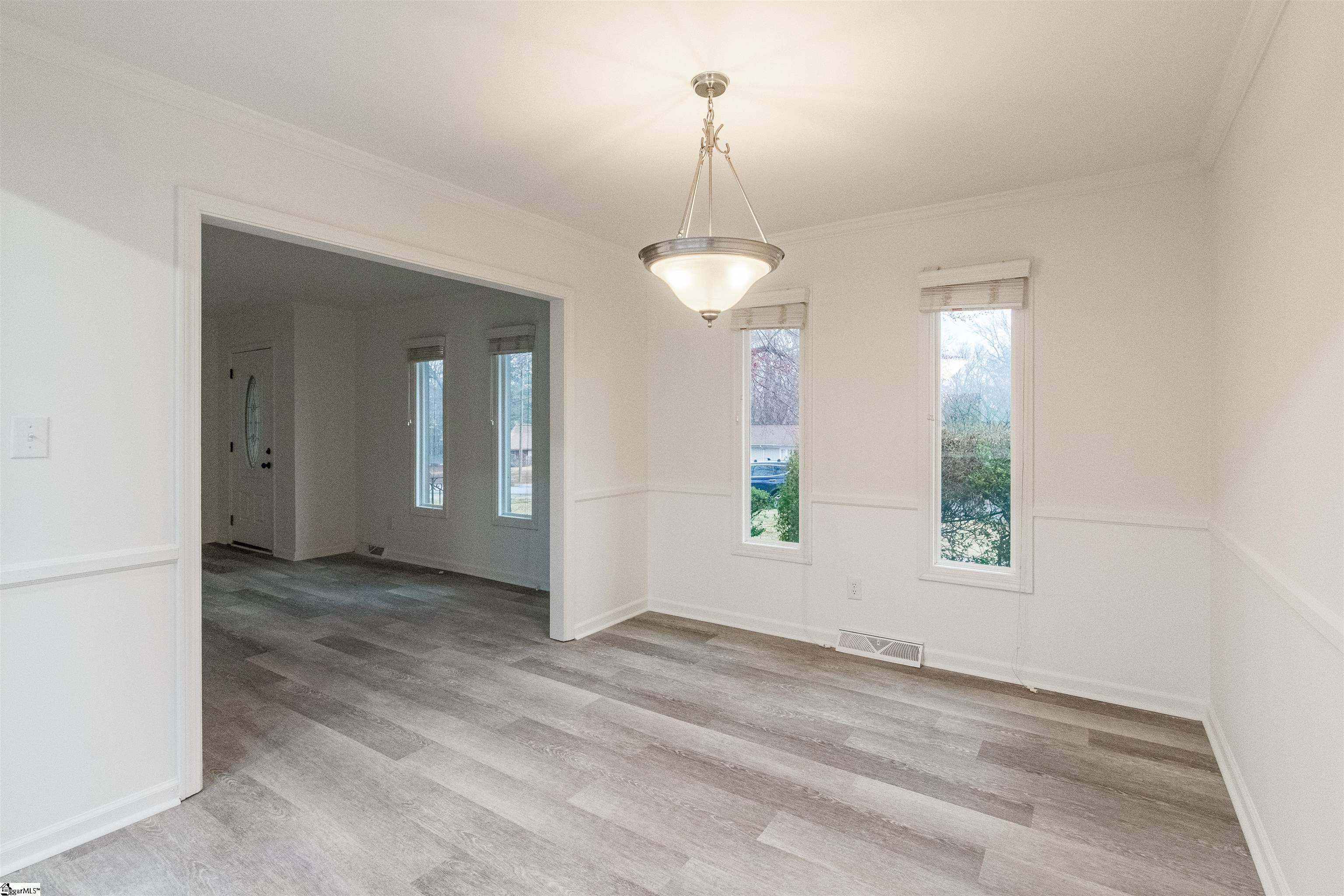 5 Wetherill Road Greenville, SC 29615 - Photo 6 of 25 Gallery Image 6