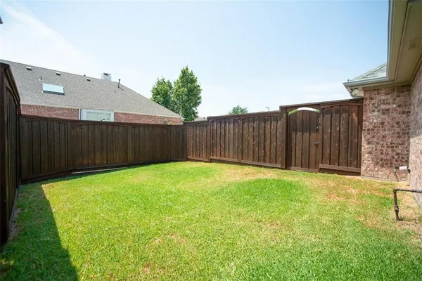 $2,195 | 3024 Silver Springs Lane, Plano, TX 75025