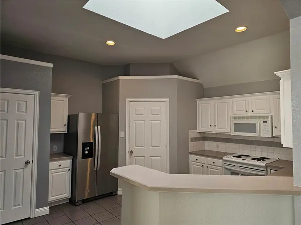 $2,195 | 3024 Silver Springs Lane, Plano, TX 75025