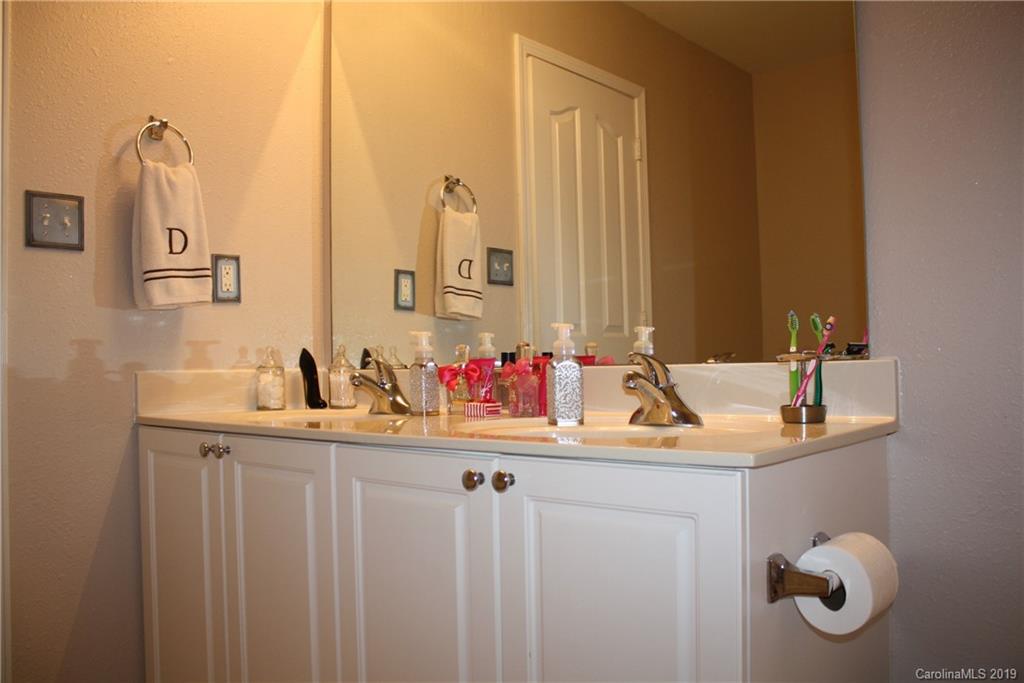 717 Overlook Road Lowell, NC 28098 - Photo 22 of 30 Gallery Image 22