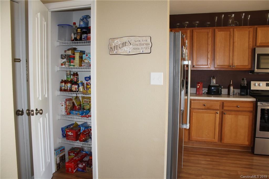 717 Overlook Road Lowell, NC 28098 - Photo 7 of 30 Gallery Image 7