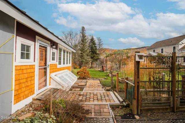 $674,900 | 40 Crosier Road, Hebron, NY 12865