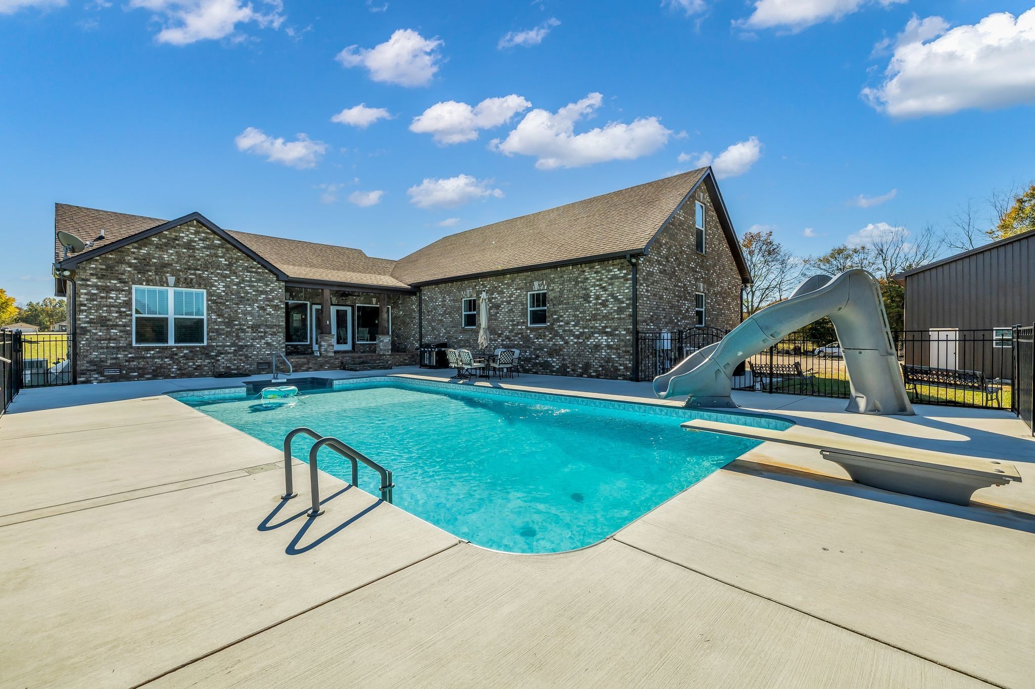 1645 Oak Grove Road Decherd, TN 37324 - Photo 33 of 46 Gallery Image 33
