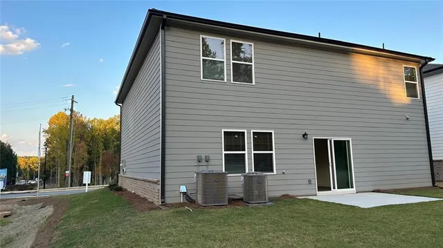 a front view of house with yard