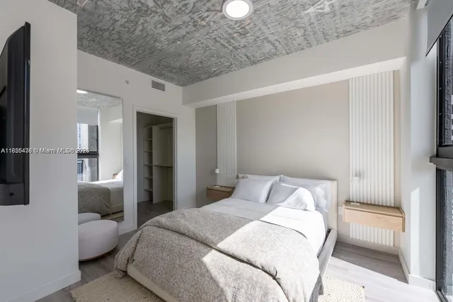 $3,950 | 23 Northeast 17th Terrace, Unit B2, Miami, FL 33132