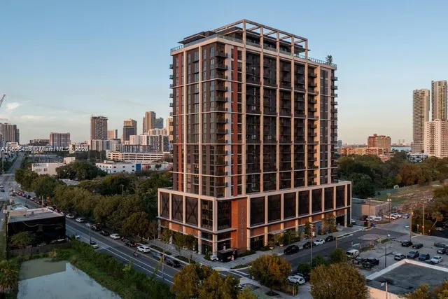 $3,950 | 23 Northeast 17th Terrace, Unit B2, Miami, FL 33132