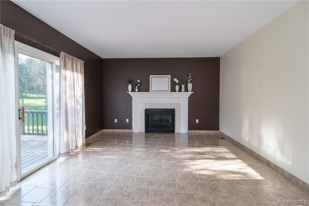 3055 Lexham Lane Rochester Hills, MI 48309 - Photo 12 of 35