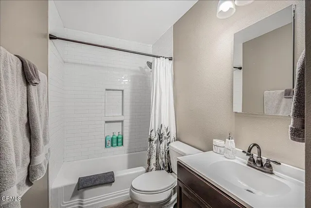 $725,000 | 3508 Kern Street, Oxnard, CA 93033