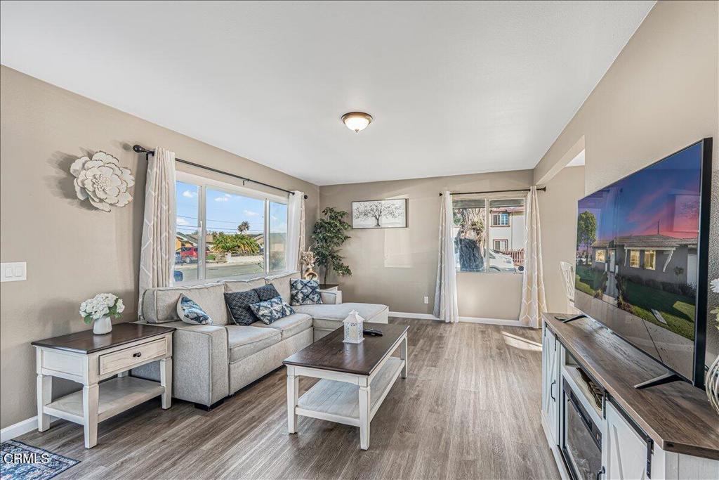 3508 Kern Street Oxnard, CA 93033 - Photo 8 of 45