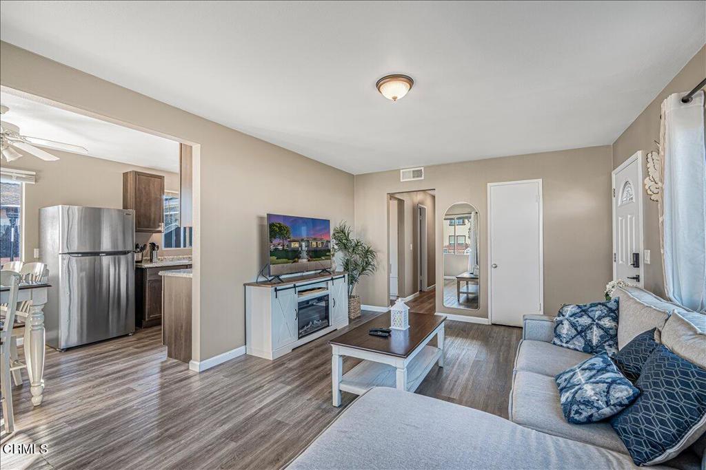 3508 Kern Street Oxnard, CA 93033 - Photo 10 of 45