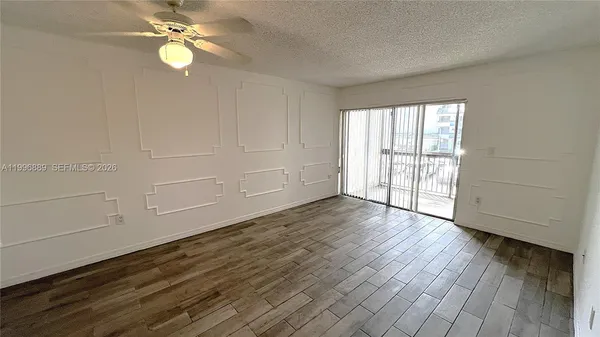 $1,700 | 711 North Pine Island Road, Unit 211, Plantation, FL 33324