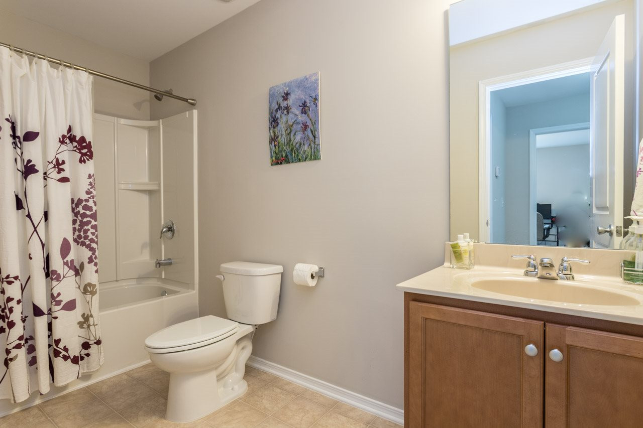 139 Daneborg Road Durham, NC 27703 - Photo 23 of 25 Secondary Bath-Upstairs