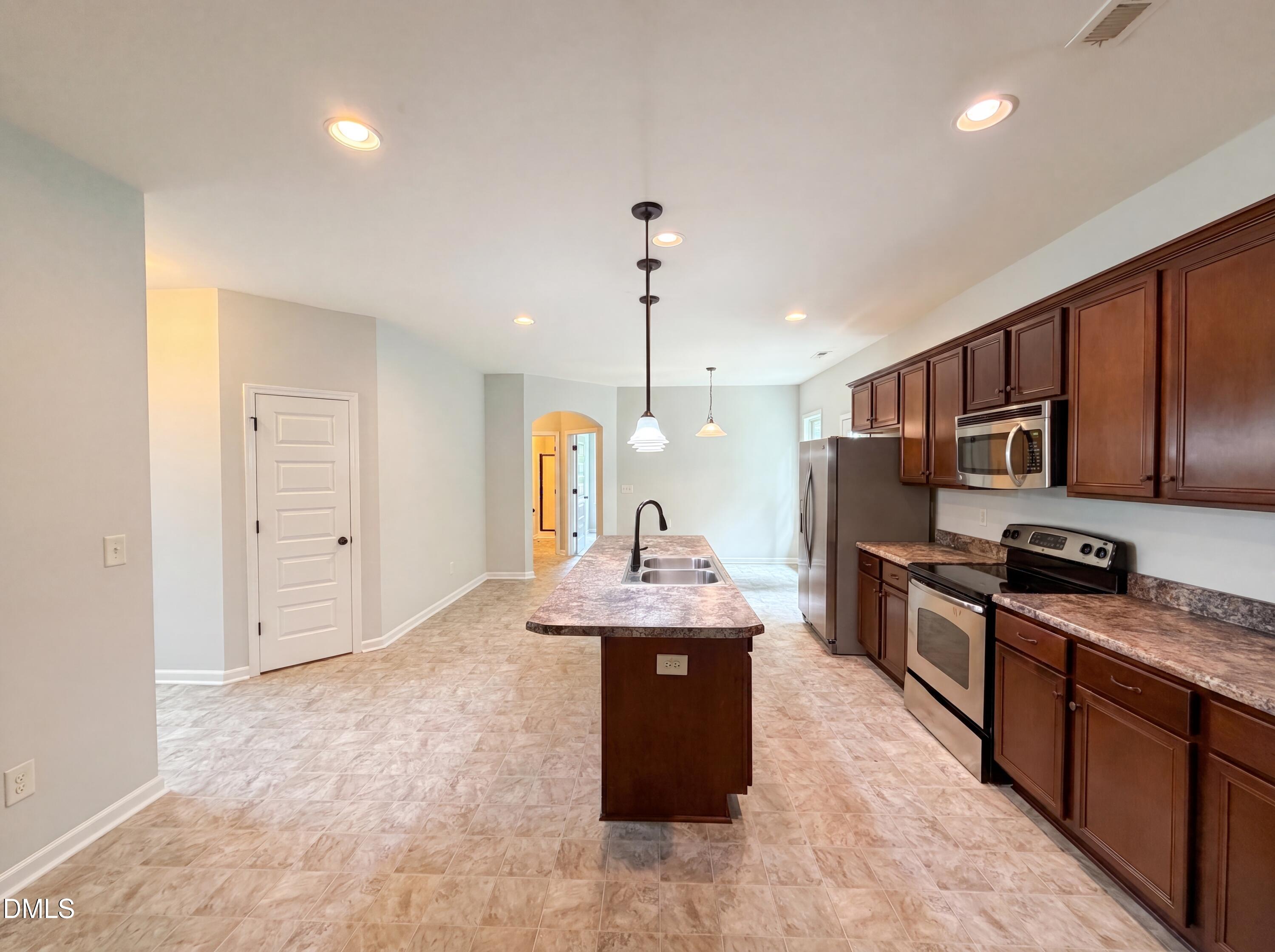 109 Mosby Lane Spring Lake, NC 28390 - Photo 4 of 17