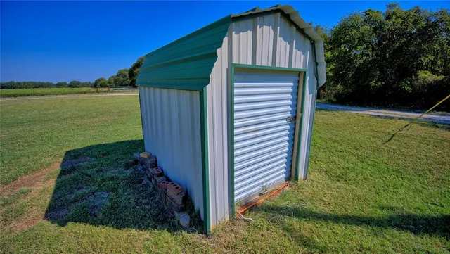 $400,000 | 901 Pigg Road, Bowie, TX 76230