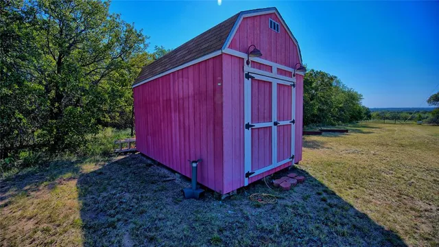 $400,000 | 901 Pigg Road, Bowie, TX 76230