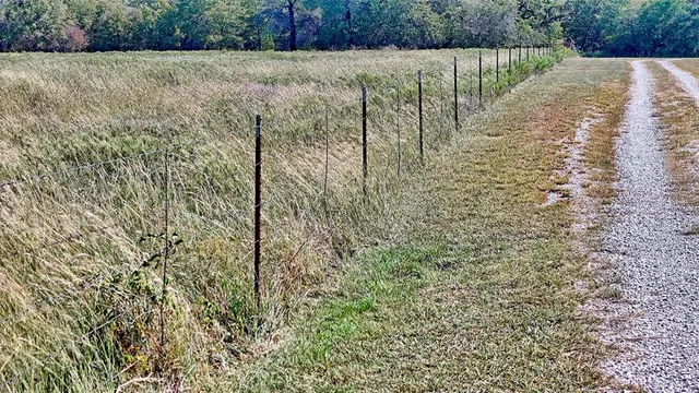 $400,000 | 901 Pigg Road, Bowie, TX 76230