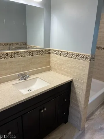 $2,400 | 206 Main Street, Millburn, NJ 07041