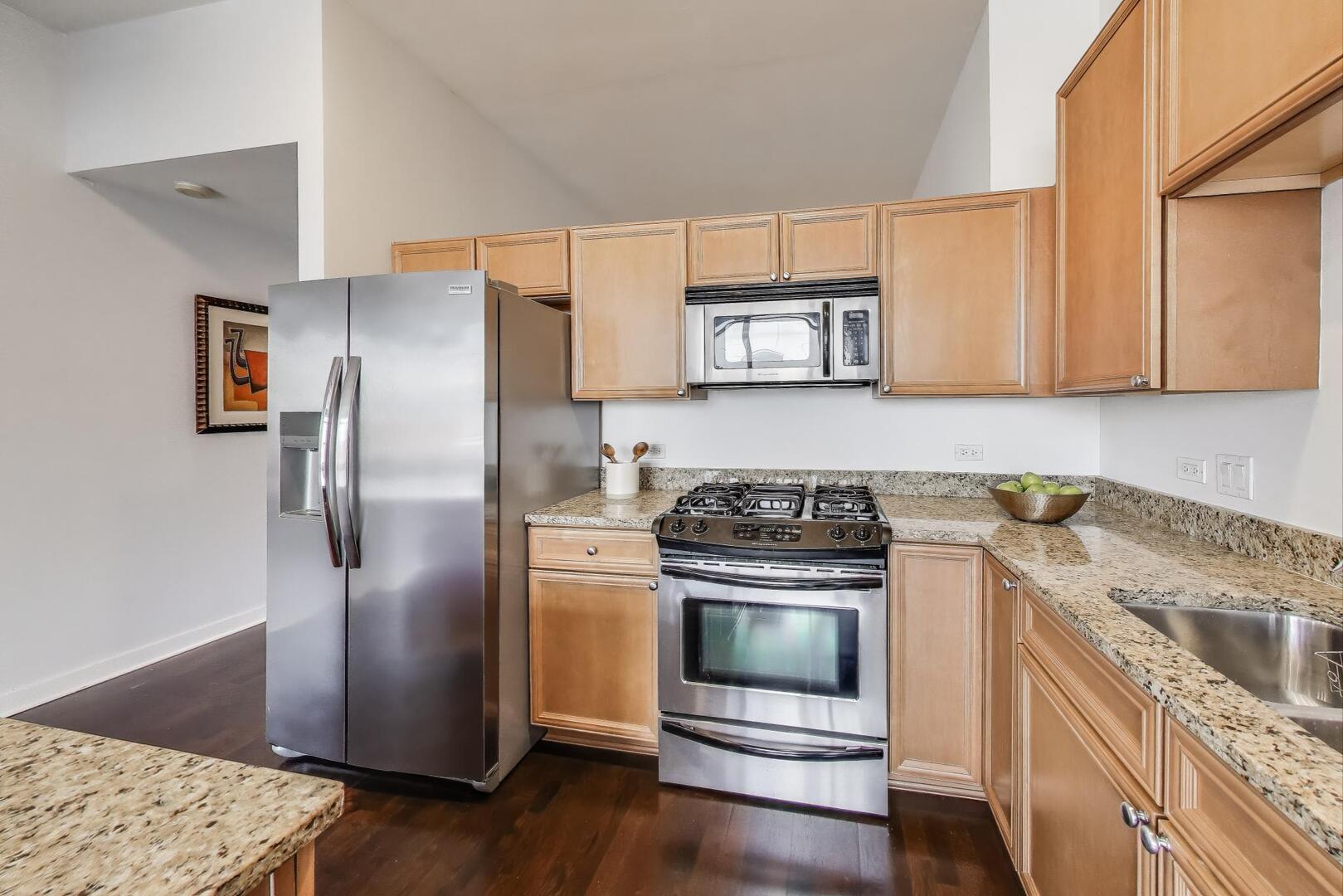 901 West Madison Street, Unit 609 Chicago, IL 60607 - Photo 10 of 28