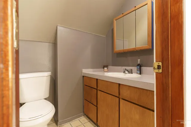 $649,999 | 22 Deer Trail, Garden Valley, ID 83622