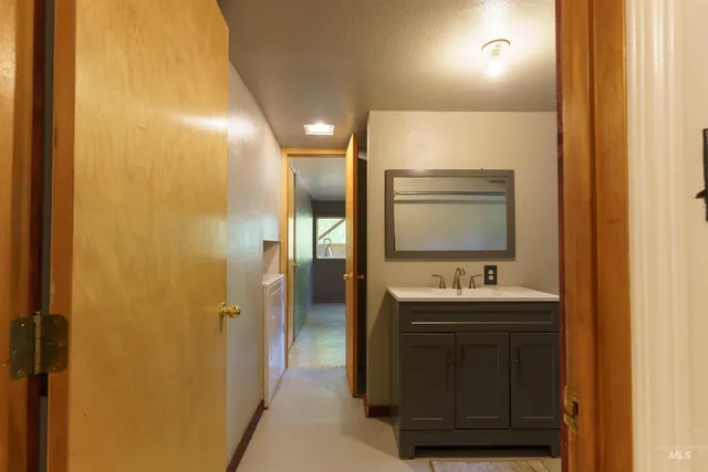 $649,999 | 22 Deer Trail, Garden Valley, ID 83622