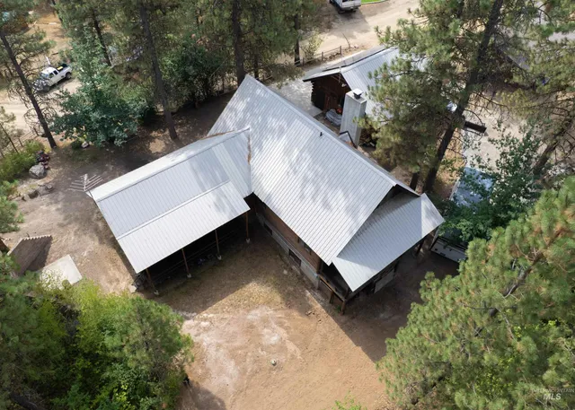 $649,999 | 22 Deer Trail, Garden Valley, ID 83622