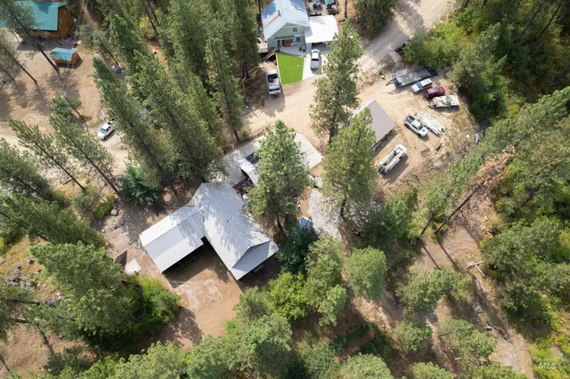 $649,999 | 22 Deer Trail, Garden Valley, ID 83622