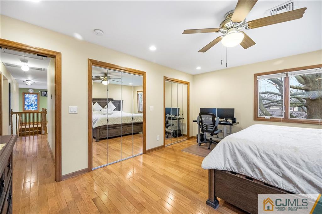 41 Ferris Road Edison, NJ 08817 - Photo 23 of 33 a bedroom with a bed and a view of bathroom