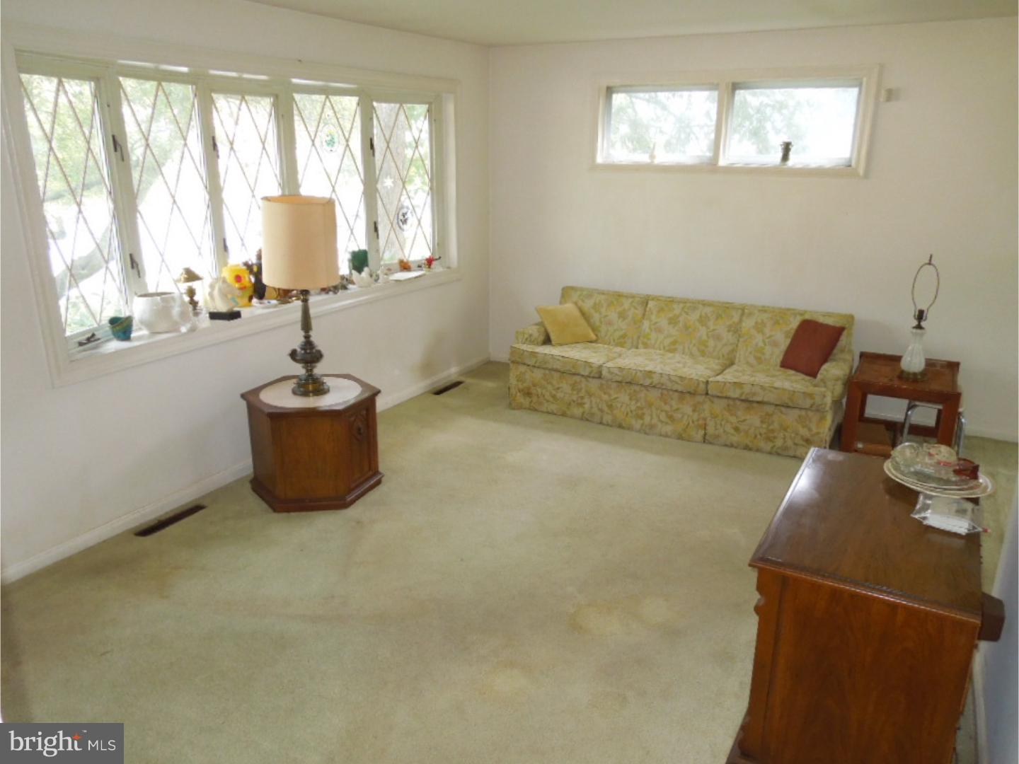 219 North Brookfield Road Cherry Hill, NJ 08034 - Photo 10 of 25