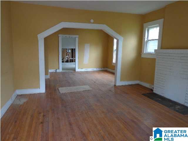 1144 14th Place Southwest Birmingham, AL 35211 - Photo 4 of 10