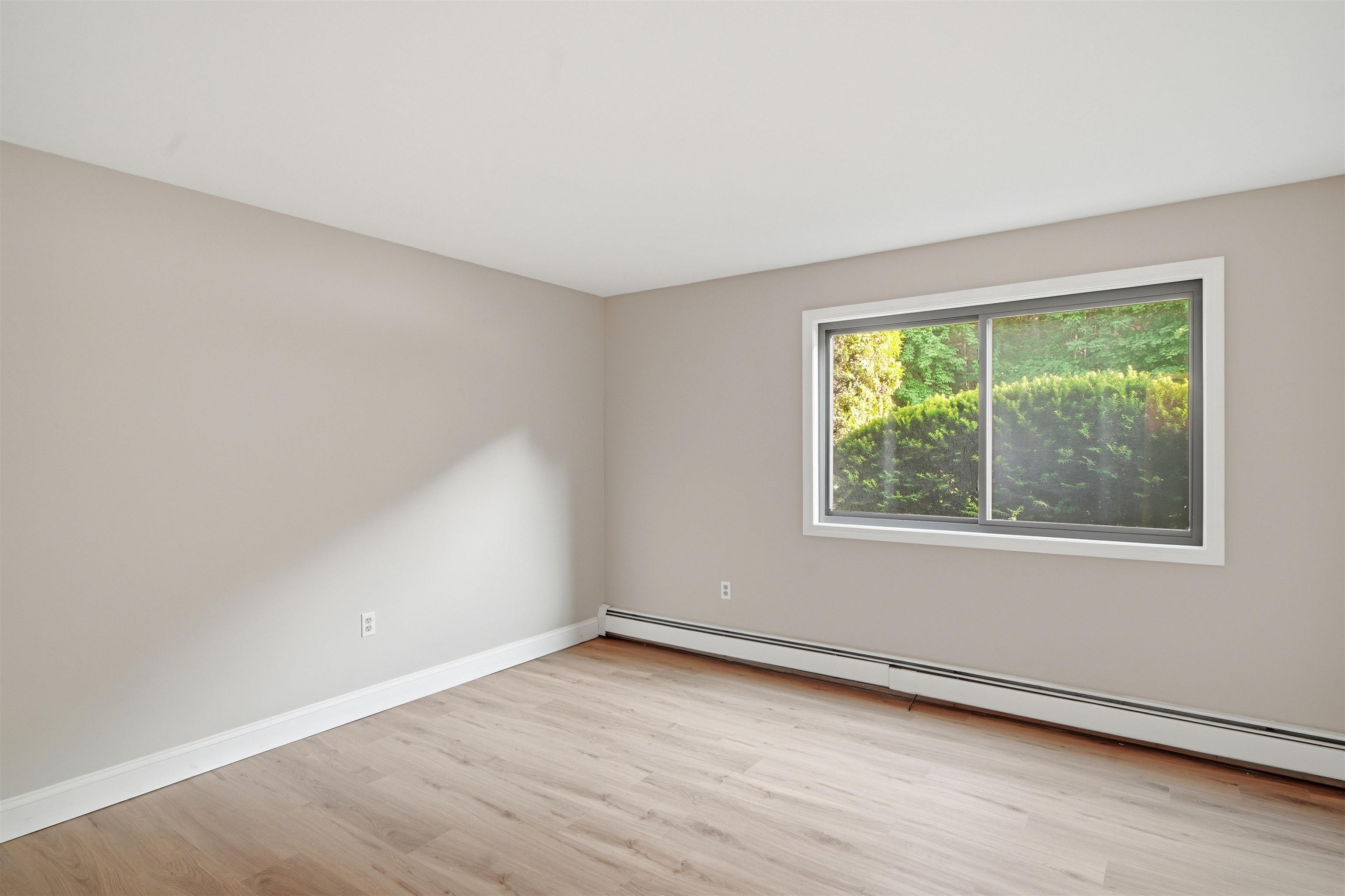 8 Strawberry Bank Road, Unit 9 Nashua, NH 03062 - Photo 13 of 30